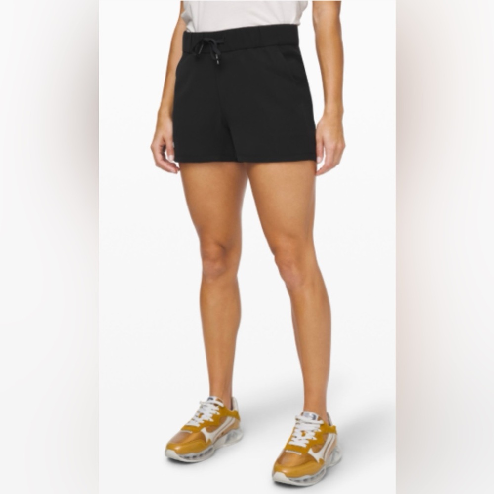 Lululemon On The Fly Athletic Shorts